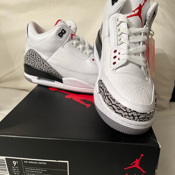 NWOT Air Jordan 3 Retro, Men’s size 9.5 - Picture 1 of 2